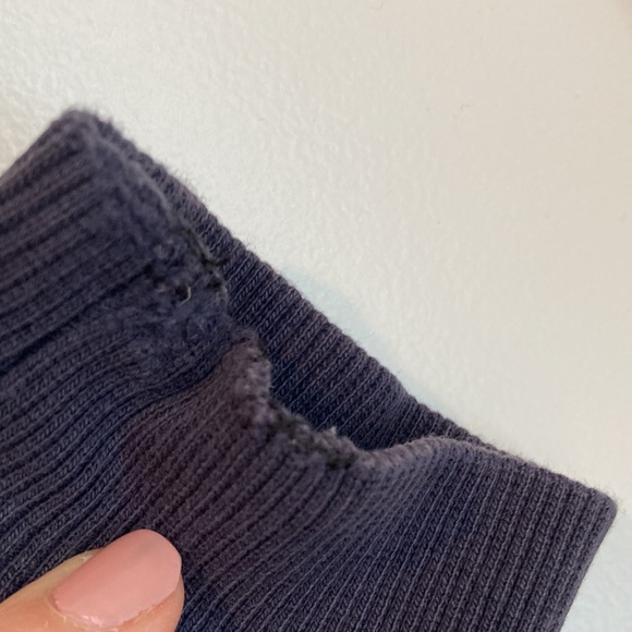 Vineyard Vines zip pullover. Kids large. Navy blue. - Picture 5 of 6